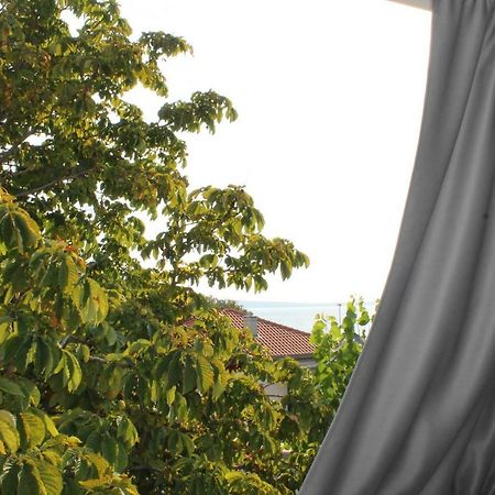 Malo Misto Apartamento Dugi Rat Exterior foto