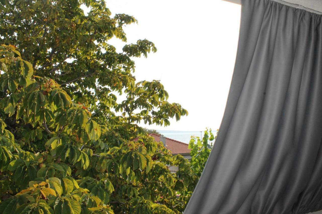 Malo Misto Apartamento Dugi Rat Exterior foto