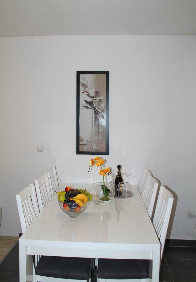 Malo Misto Apartamento Dugi Rat Exterior foto