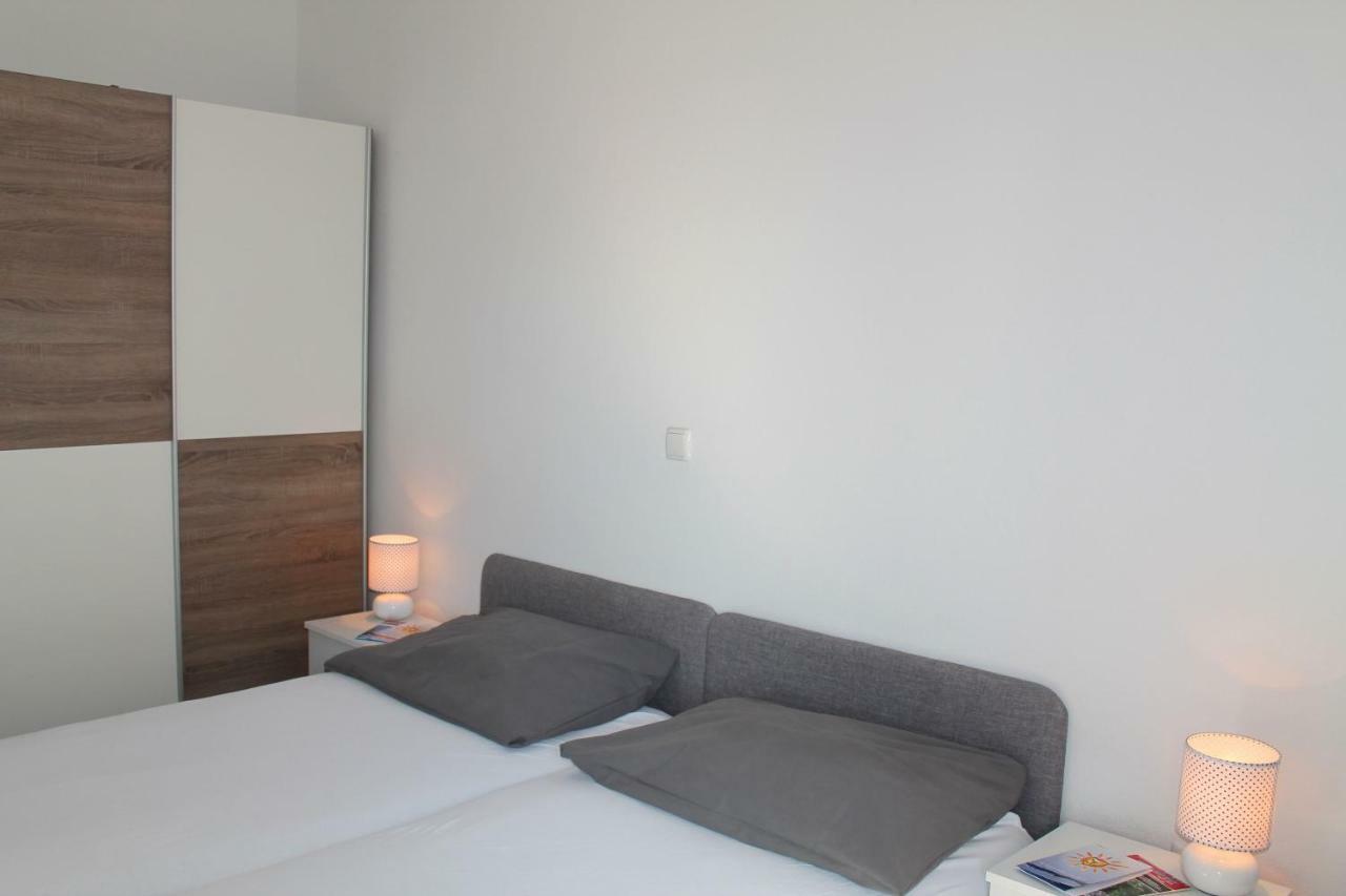 Malo Misto Apartamento Dugi Rat Exterior foto